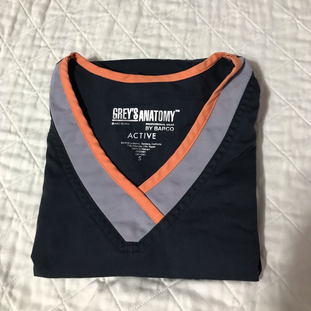 Greys anatomy active scrub set